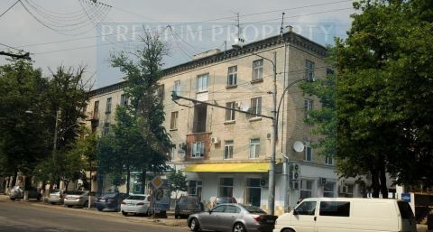 Apartment building on 184, Stefan cel Mare avenue